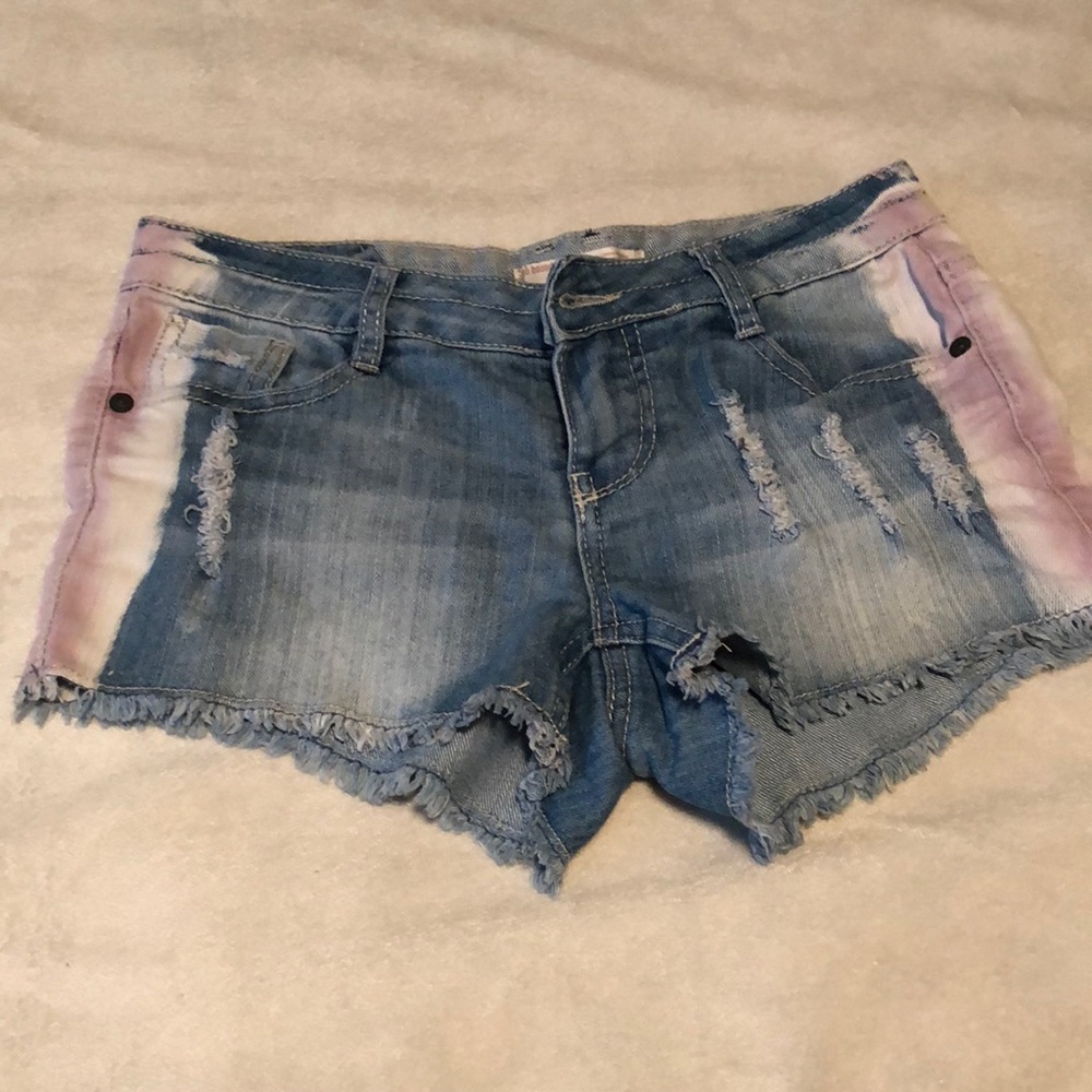 No boundaries Distressed denim jean short sz5 jr